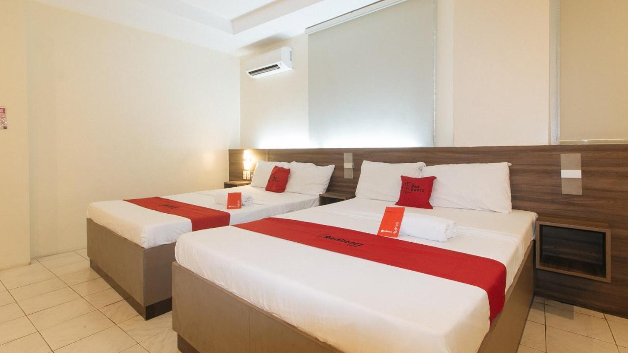 Reddoorz At V Plaza Hotel Manila Exterior foto